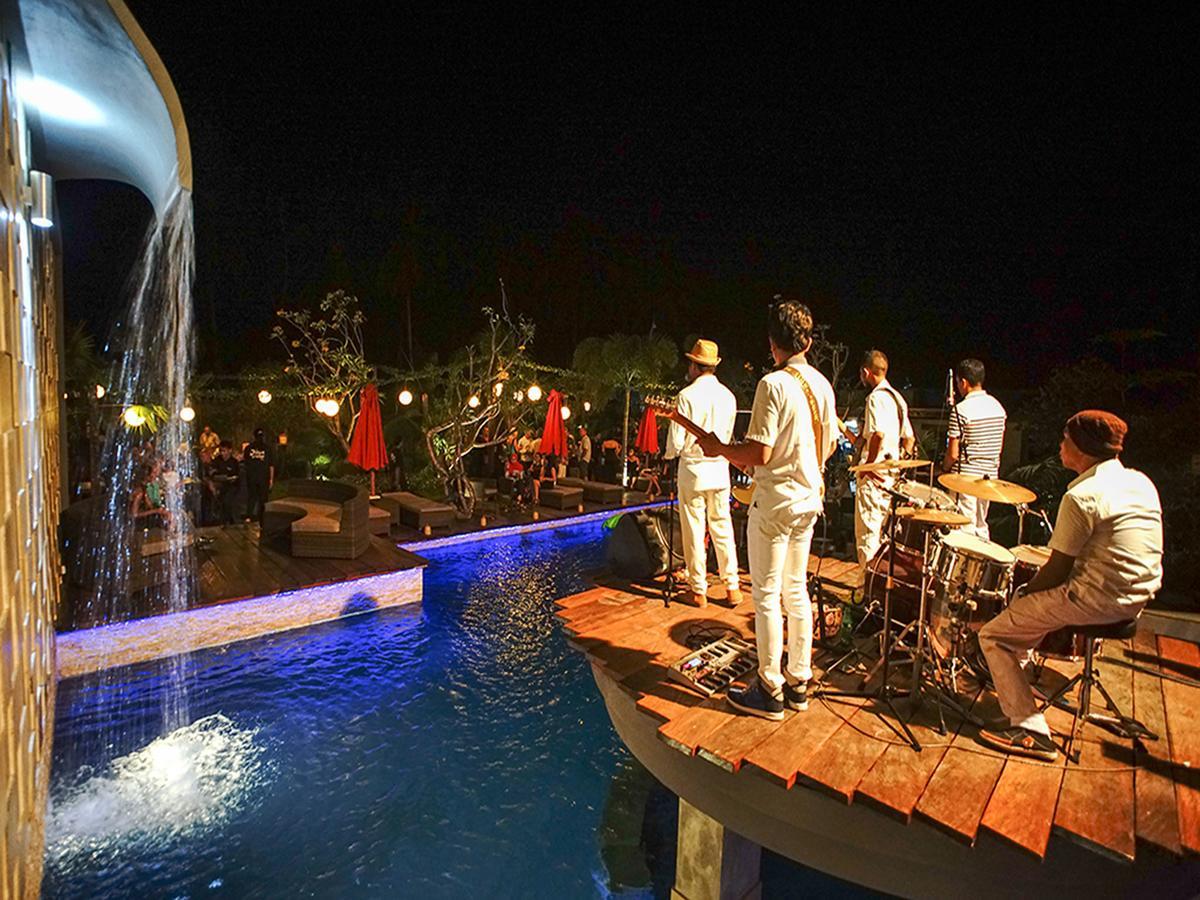 Pipe Dream Villas Resort Kuta  Dış mekan fotoğraf